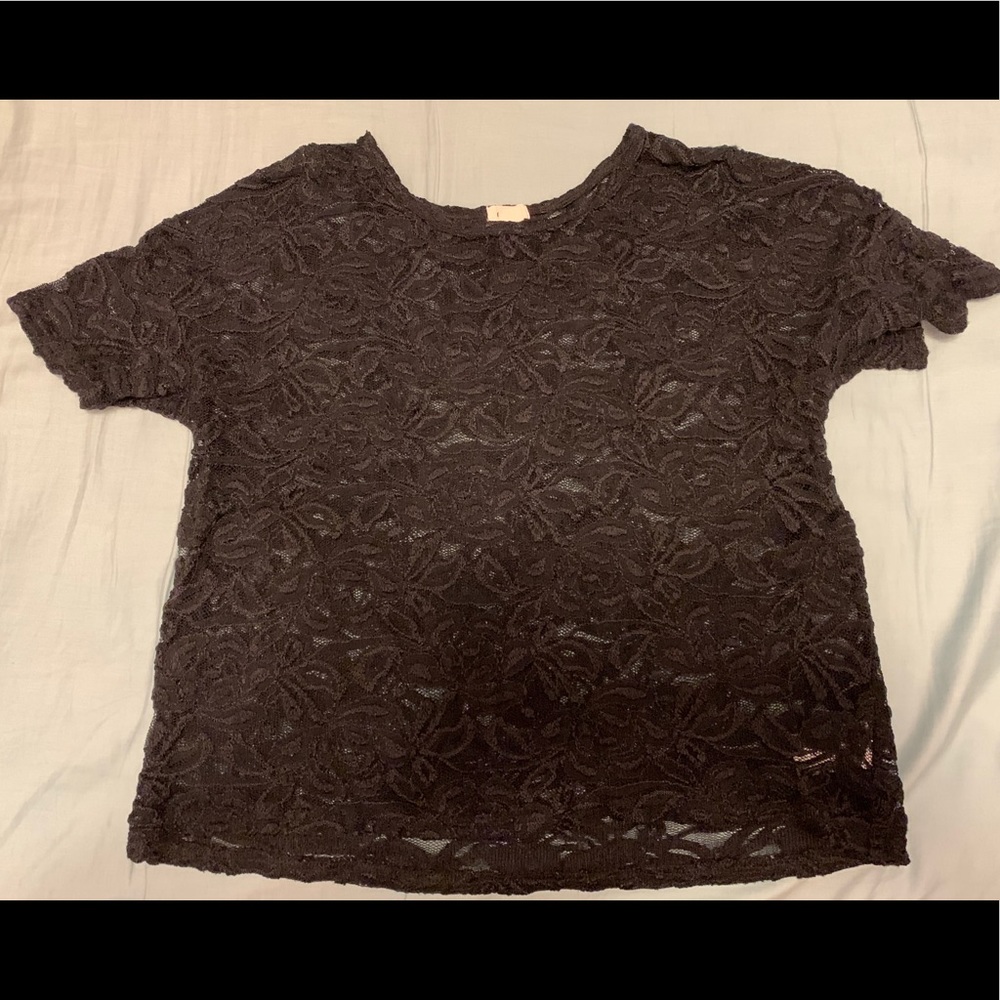 Black floral lace boxy tshirt